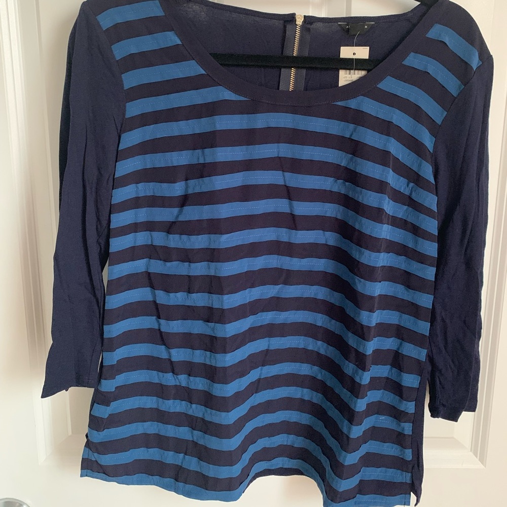 Ann Taylor Blue Striped Top Size M NWT